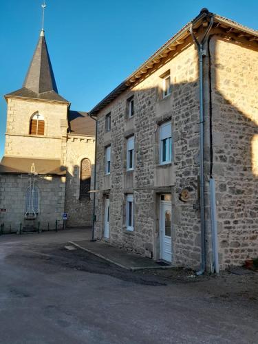 Maison à Saint-Nicolas des Biefs (Maison a Saint-Nicolas des Biefs) in Saint Nicolas Des Biefs