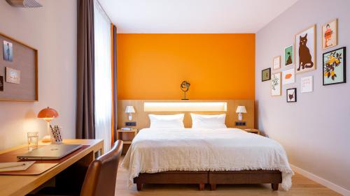 room detail thumbnail 0