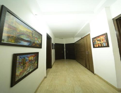 Runway Residency at Pitampura – Delhi, NY