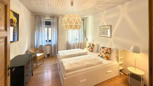 Feinzeit Cozy Rosy - 1-2 Schlafzimmer, 4-6 Gäste, Parkplatz in Bamberg, Deutschland