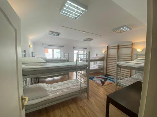 Chambre partagée, pour hommes
