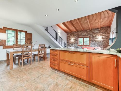 Konyha, Holiday Home Montseny with Pool in Montseny