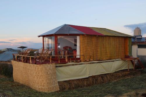 TiticacaIntiLodge in Uros Islands