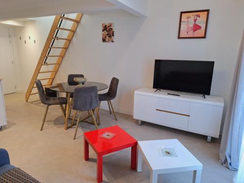 Jeny 3 - Duplex 4 pers - Wifi - 10mn Hypercentre - Lave linge - Calme