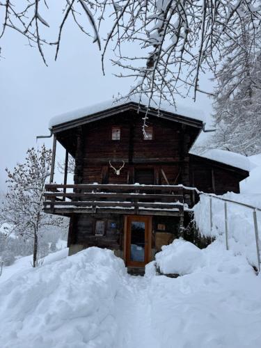 Viesnīcas āriene, Chalet in Niederwald in Nīdervalde