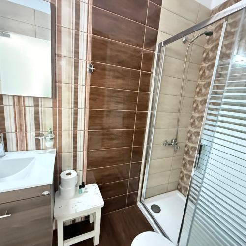 2 bedrooms, 2 beds