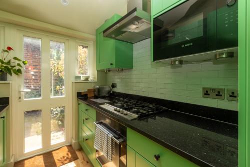 Beautiful & Cosy 2BD House - Southwark - image 30