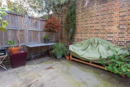 Beautiful & Cosy 2BD House - Southwark - image 29
