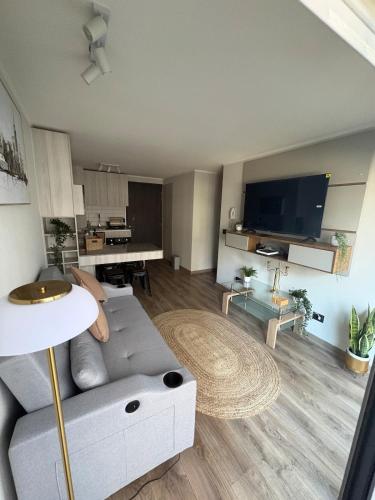 Moderno departamento full equipado en Santiago Centro y Estacionamiento