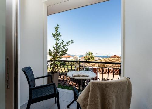 Aqua Vezal Apartments - Αγ. Σώστης