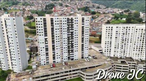 Apartamentos Nuevos 2 y 3 habitaciones 6 personas - Cerca a Expoferias y Bosque Popular, Cable Aereo