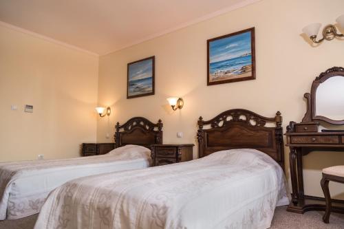 Hotel St. John Nesebar - image 2