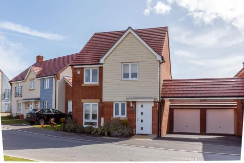 Heath Reach - Just a short distance to Tower Park