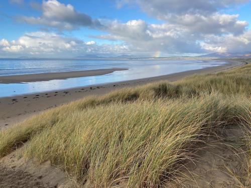 Strand, Harlech castle and beach home in Harlech