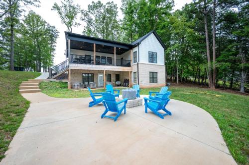 Hideaway Haven - Smith Mountain Lake Retreat Dock Kayaks and Fire Pit - image 12