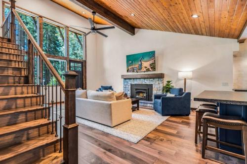 Little Bridge Lodge - Storybook Stateline Oasis in Kingsbury (NV)
