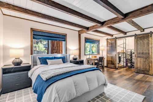 Little Bridge Lodge - Storybook Stateline Oasis in Kingsbury (NV)