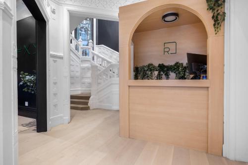 Capsule Residence in Montreal (QC)