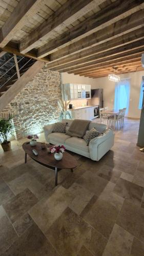 Love room- Le Cocon Osé (Love room- Le Cocon Ose) in Autun