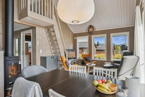 Modern family cabin with ski in out, central location in Beitostølen in Beitostolen