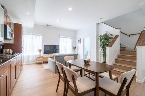 Cozy Designer 3BR 7-mins to Oakland Airport in 聖利安卓