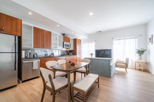 Cozy Designer 3BR 7-mins to Oakland Airport in 聖利安卓