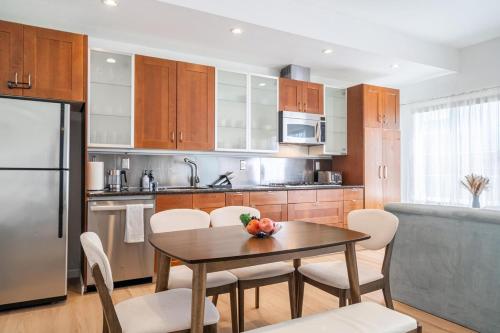 Cozy Designer 3BR 7-mins to Oakland Airport in 聖利安卓