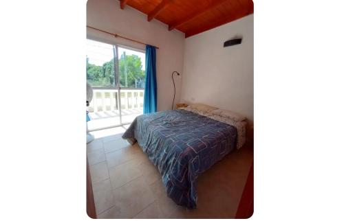 Casa amarilla in Aguas Verdes