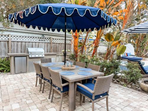 Luxury Beach Home-Sauna Pool Spa Cart Games - image 2