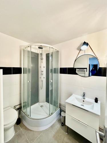 Баня, Studio Cosy Centre ville in Таверни