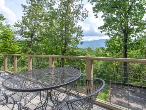 Mountain Charm 3 Bedrooms Sleeps 6 Private Wood Fireplace Pool Table - image 44