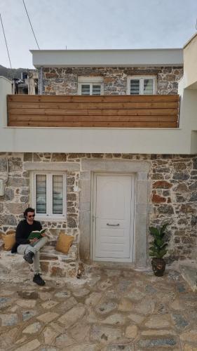 Exterior view, MENELAUS Stone House in Neapoli