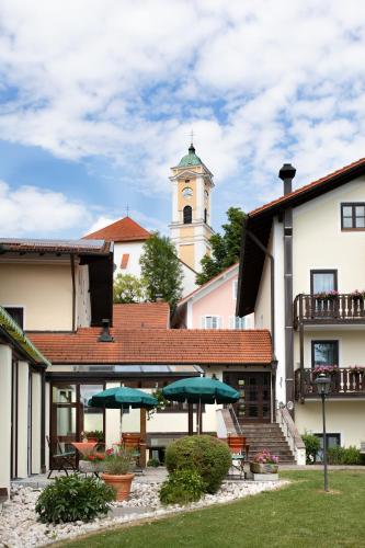 Hotelli välisilme, Grafliches Hotel Alte Post in Bad Birnbach