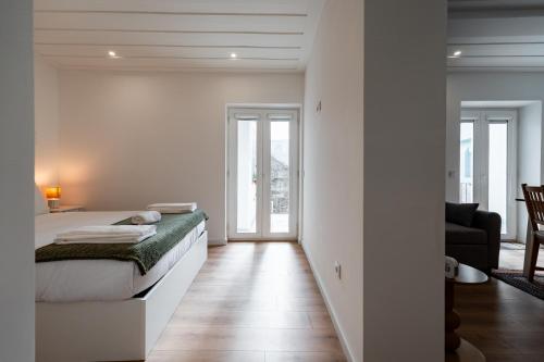 Casa da Chica Apartamento Castelo 1 Esq in โกสตา