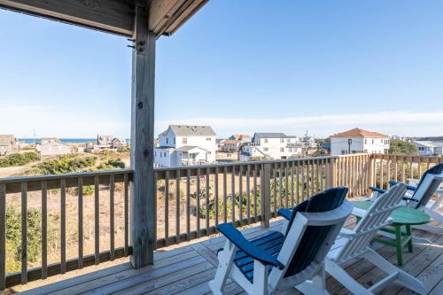 Carolina Cottage - Kitty Hawk, Oceanside, Walk to Beach, Pool, Hot Tub, Pool Table in Κίτι Χουόκ(Βόρεια Καρολίνα)