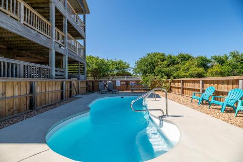 Carolina Cottage - Kitty Hawk, Oceanside, Walk to Beach, Pool, Hot Tub, Pool Table in Κίτι Χουόκ(Βόρεια Καρολίνα)