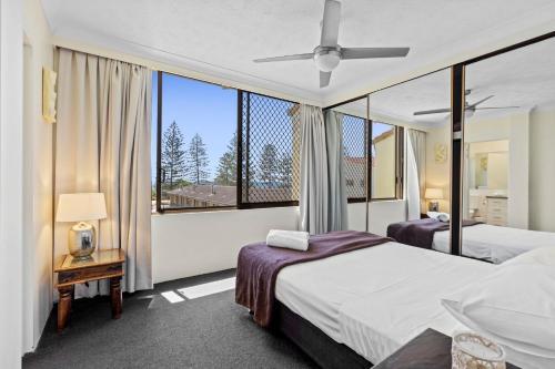 Aussie Resort in Burleigh Heads