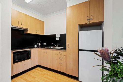 Aussie Resort in Burleigh Heads