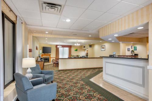 Quality Inn near Amish Country - image 26