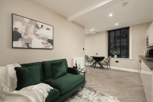 Sovo - South Lane Apartments - City Centre 4