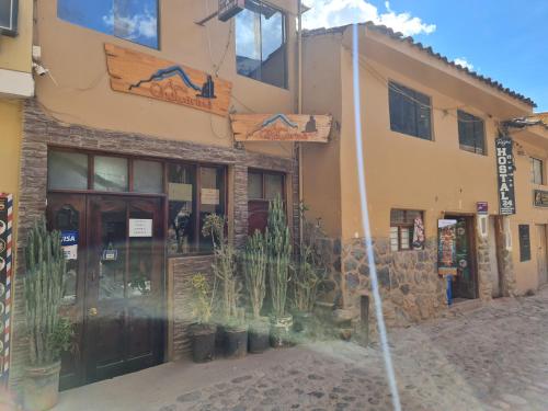 Hostal Apu Qhawarina - Ollantaytambo