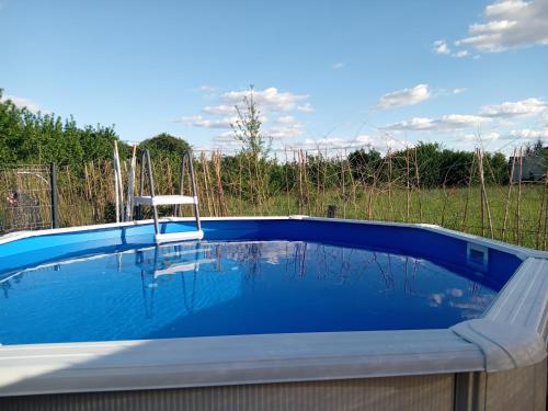 Peldbaseins, Evasion nature avec spa et piscine - Maison spacieuse à Montpouillan 47200 (Evasion nature avec spa et piscine - Maison spacieuse a Montpouillan 47200) in Auros