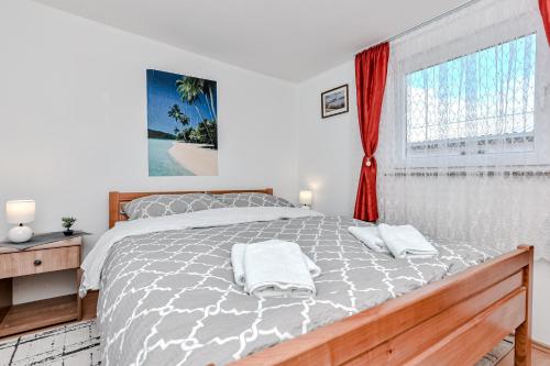 Apartments by the sea Vir - 24608 in Vir