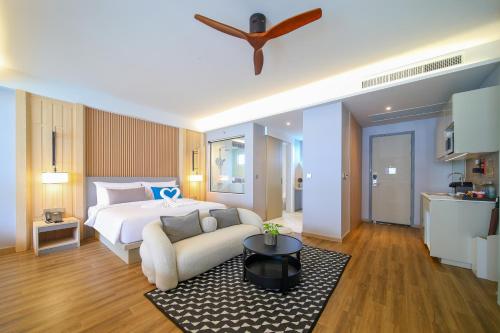 room detail thumbnail 1