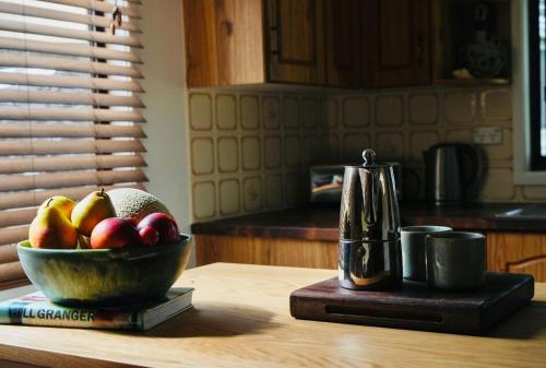 Popeyes Cottage - A Much Loved Manyana Classic in Lake Conjola