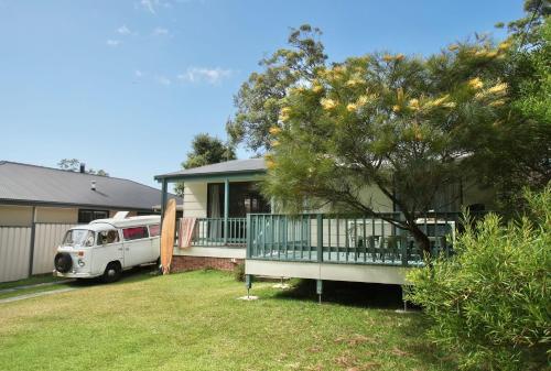 Popeyes Cottage - A Much Loved Manyana Classic in Lake Conjola