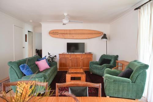 Popeyes Cottage - A Much Loved Manyana Classic in Lake Conjola