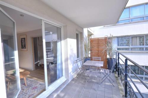 Appt Cosy Avec Balcon - Buttes Chaumont