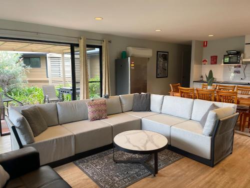 Shared lounge/TV area, Condo 105 @ Horizons Golf Resort - Salamander Bay NSW in Salamander Bay