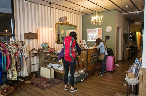 Pars Tailor's Hostel